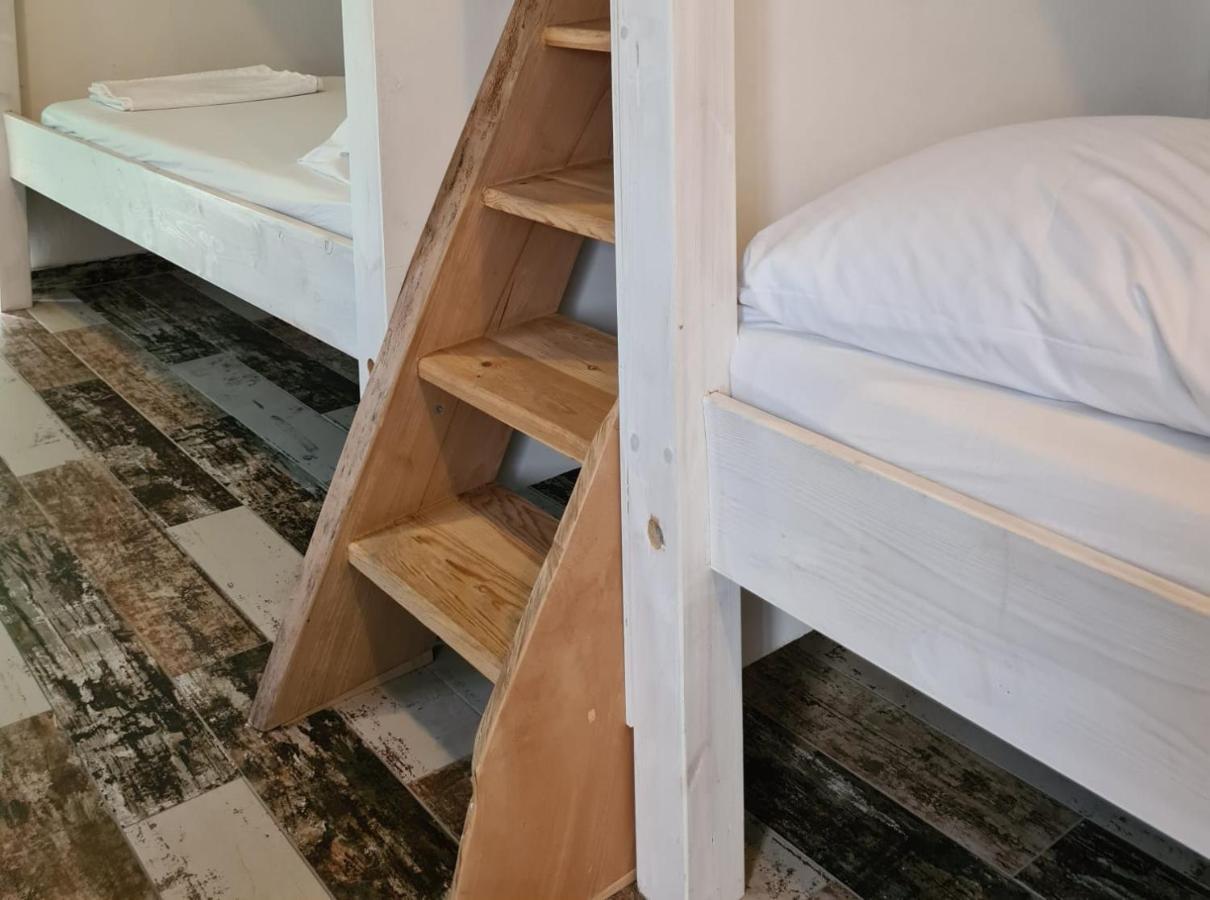 Jetpak Alternative Eco Hostel Солун Екстериор снимка