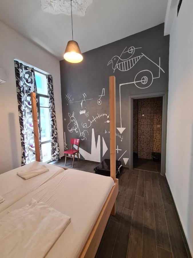 Jetpak Alternative Eco Hostel Солун Екстериор снимка